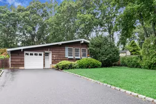 34 Crestwood Ln, Ronkonkoma, NY 11779 - Photo 3
