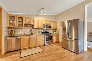 34 Crestwood Ln, Ronkonkoma, NY 11779 - Photo 9