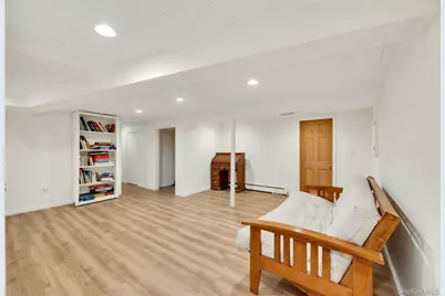 34 Crestwood Lane, Ronkonkoma, NY 11779 - Photo 21