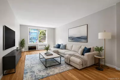 142-05 Roosevelt Avenue #320, Flushing, NY 11354 - Photo 3
