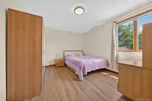 612 Marcellus Rd, Williston Park, NY 11596 - Photo 15