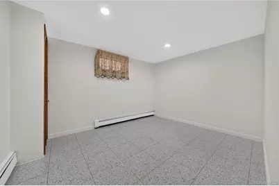 612 Marcellus Road, Williston Park, NY 11596 - Photo 21