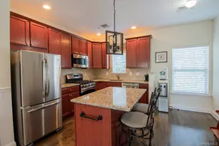 7 Lager Ln, Patchogue, NY 11772 - Photo 9