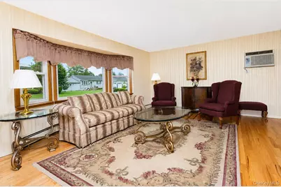 1453 10th Street, West Babylon, NY 11704 - Photo 7