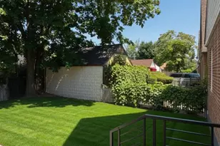 115-88 220th St, Cambria Heights, NY 11411 - Photo 3
