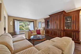 36 Arbor Ln, Dix Hills, NY 11746 - Photo 13