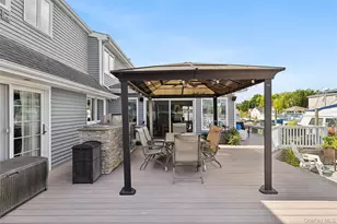 39 Jackson Pl, Massapequa, NY 11758 - Photo 19