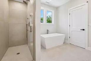 41 Potters Ln, New Rochelle, NY 10805 - Photo 33