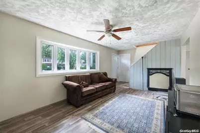 84 State Avenue, Wyandanch, NY 11798 - Photo 21