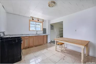 84 State Avenue, Wyandanch, NY 11798 - Photo 3