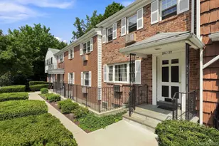 210 Woodland Hills Rd, White Plains, NY 10603 - Photo 3