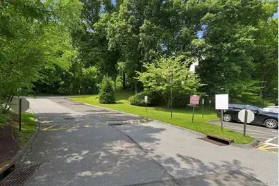 210 Woodland Hills Road #210, White Plains, NY 10603 - Photo 23