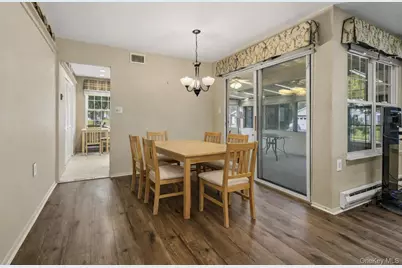 7 Avon Court, Ridge, NY 11961 - Photo 5