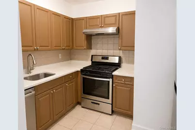 71-08 162 Street #1R, Fresh Meadows, NY 11365 - Photo 3