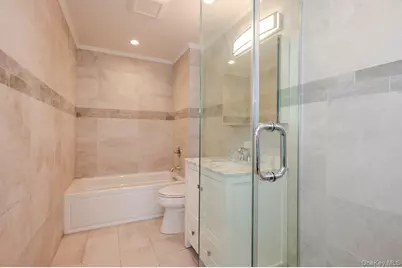661 W Broadway #604, Long Beach, NY 11561 - Photo 17