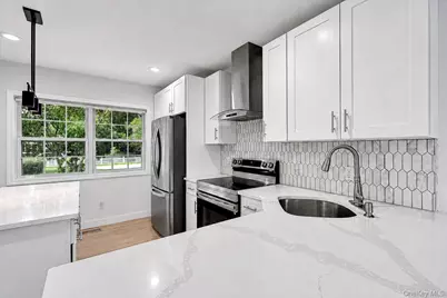 105 Harrison Avenue, Miller Place, NY 11764 - Photo 17