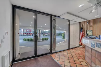 376 Central Avenue #2N, Lawrence, NY 11559 - Photo 5