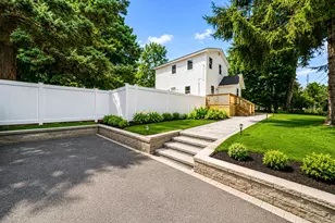 13 Graham Pl, Nesconset, NY 11767 - Photo 3