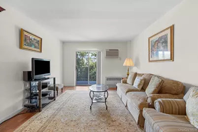 20 Secor Place #2S, Yonkers, NY 10704 - Photo 5