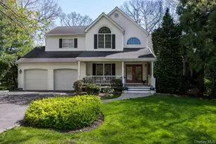 1 Fox Holw Ct, Dix Hills, NY 11746 - Photo 3
