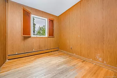 58-30 75th Street, Middle Village, NY 11379 - Photo 23