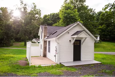 449 N Quaker Lane #COTTAGE, Hyde Park, NY 12538 - Photo 1