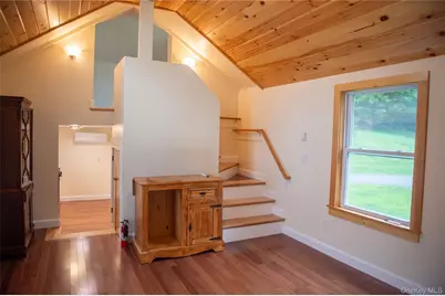 449 N Quaker Lane #COTTAGE, Hyde Park, NY 12538 - Photo 3
