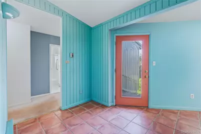 46 Kevin Heights, Poughkeepsie, NY 12603 - Photo 5