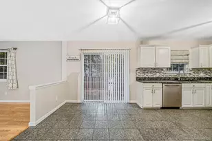 133 Cumberland St, Mastic, NY 11950 - Photo 7