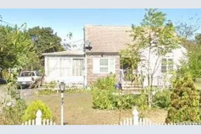 77 Farrington Avenue, Bay Shore, NY 11706 - Photo 1