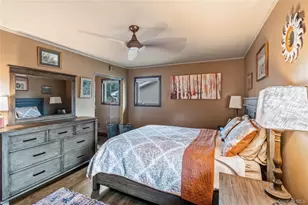 2440 Wallen Ln, Bellmore, NY 11710 - Photo 25