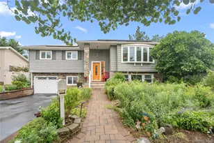 2440 Wallen Ln, Bellmore, NY 11710 - Photo 3