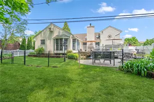 36 Richmond St, Islip, NY 11751 - Photo 35