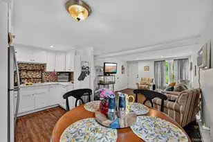1006 Parr Meadow Dr, Newburgh, NY 12550 - Photo 5