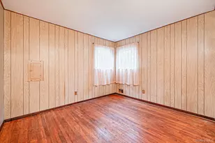2715 Falcon Ave, Medford, NY 11763 - Photo 7