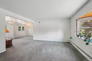 105 Vails Gate Heights Dr, New Windsor, NY 12553 - Photo 5