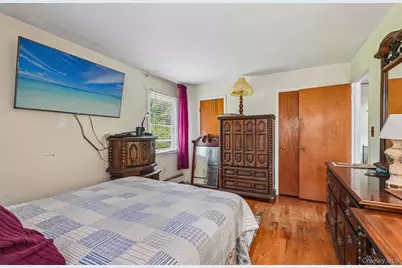105 Vails Gate Heights Drive, New Windsor, NY 12553 - Photo 19