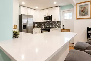 2 Lee Ct, Merrick, NY 11566 - Photo 5