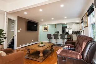 2 Lee Ct, Merrick, NY 11566 - Photo 3