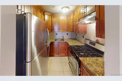 135-23 82nd Avenue #3E, Briarwood, NY 11432 - Photo 5