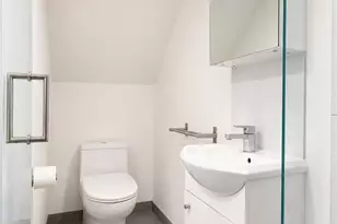 21-31 25th Rd, Astoria, NY 11102 - Photo 13