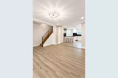 21-31 25th Road, Astoria, NY 11102 - Photo 9