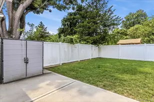534 Bellmore Rd, East Meadow, NY 11554 - Photo 13