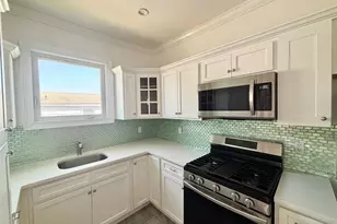 253-02 Memphis Ave, Rosedale, NY 11422 - Photo 5