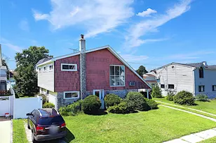2492 2nd St, East Meadow, NY 11554 - Photo 3