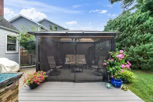20 Cornwall Ln, Hicksville, NY 11801 - Photo 25
