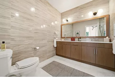 100 Garvies Point Road #1007, Glen Cove, NY 11542 - Photo 17
