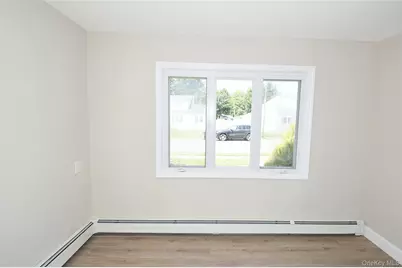 112 Raynor Street, West Babylon, NY 11704 - Photo 19