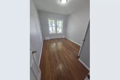 18709 Linden Boulevard, Saint Albans, NY 11412 - Photo 7