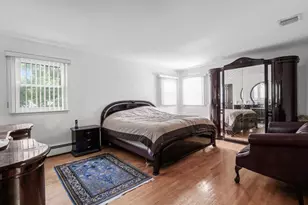 17 Cambridge Rd, Great Neck, NY 11023 - Photo 17